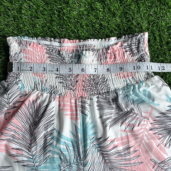 SHOSHO Tropical Palm Leaf Shorts size large - Picture 2 of 6
